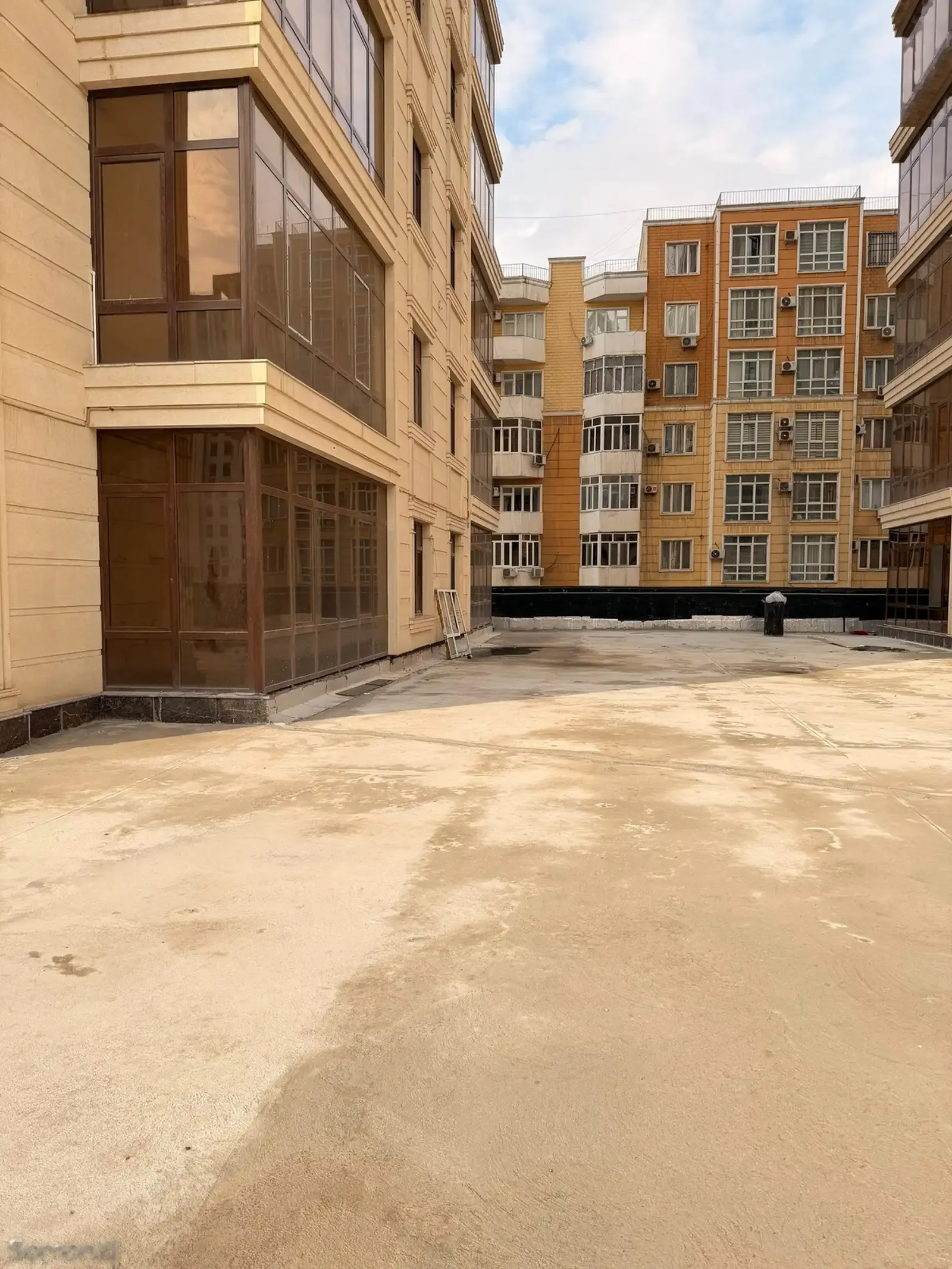 2-комн. квартира, 3 этаж, 95 м², 82 мкр, Доми Гулдаста