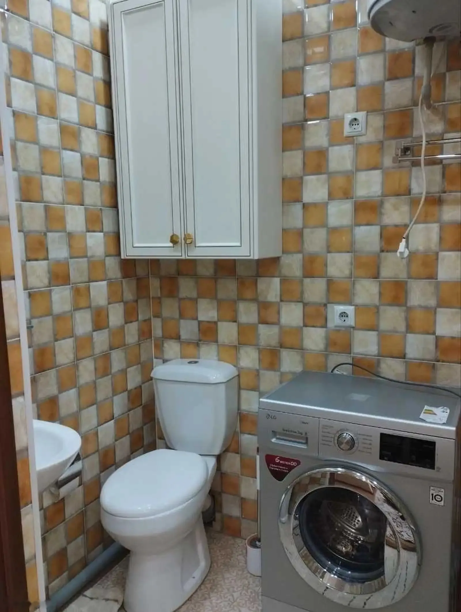 2-комн. квартира, 16 этаж, 53м², Cадбарг