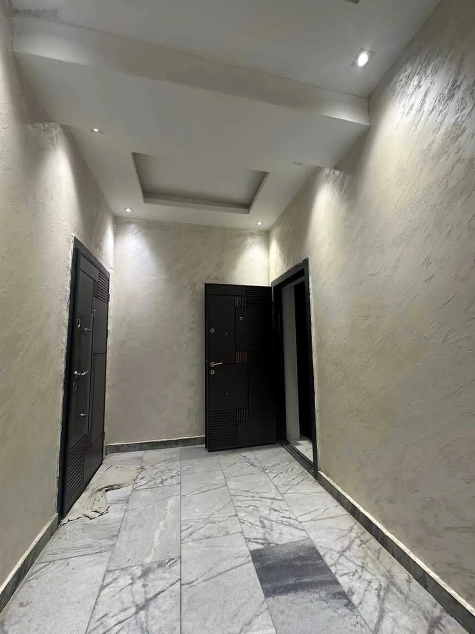 3-комн. квартира, 10 этаж, 100м², Шохмансур, ру ба руи Пайкар, голубой экран