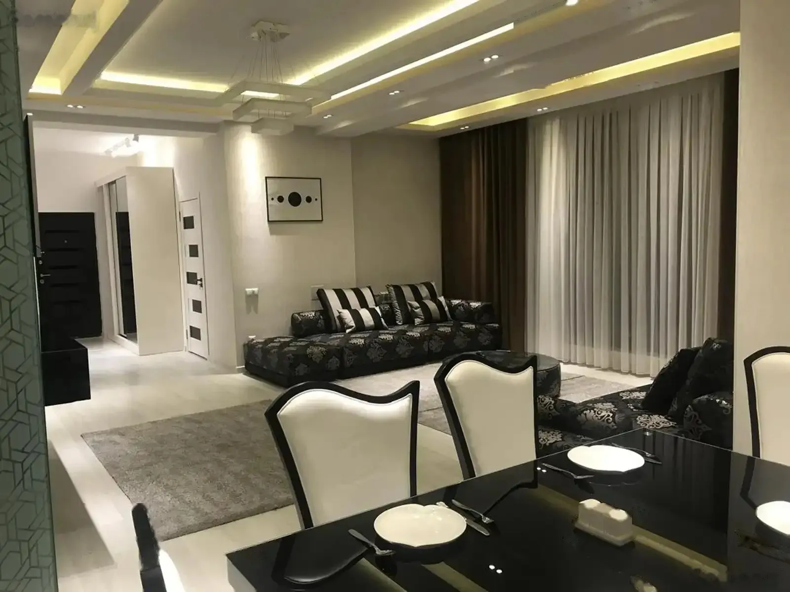 2-комн. квартира, 13 этаж, 100м², Турсунзода