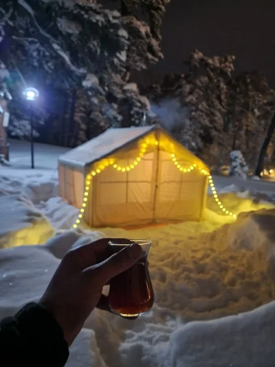 Надувная палатка