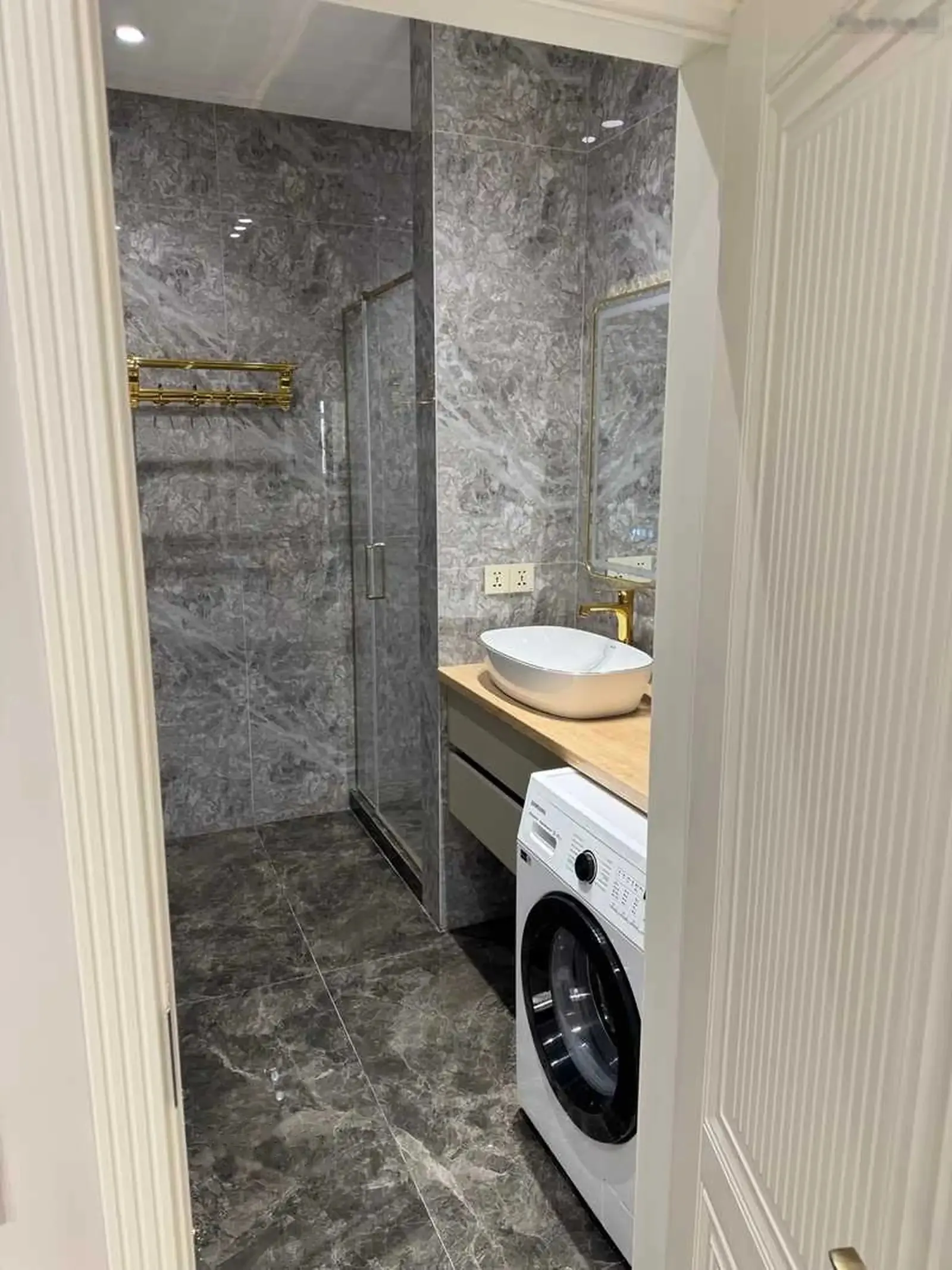 2-комн. квартира, 13 этаж, 107м², пушти бонки милли
