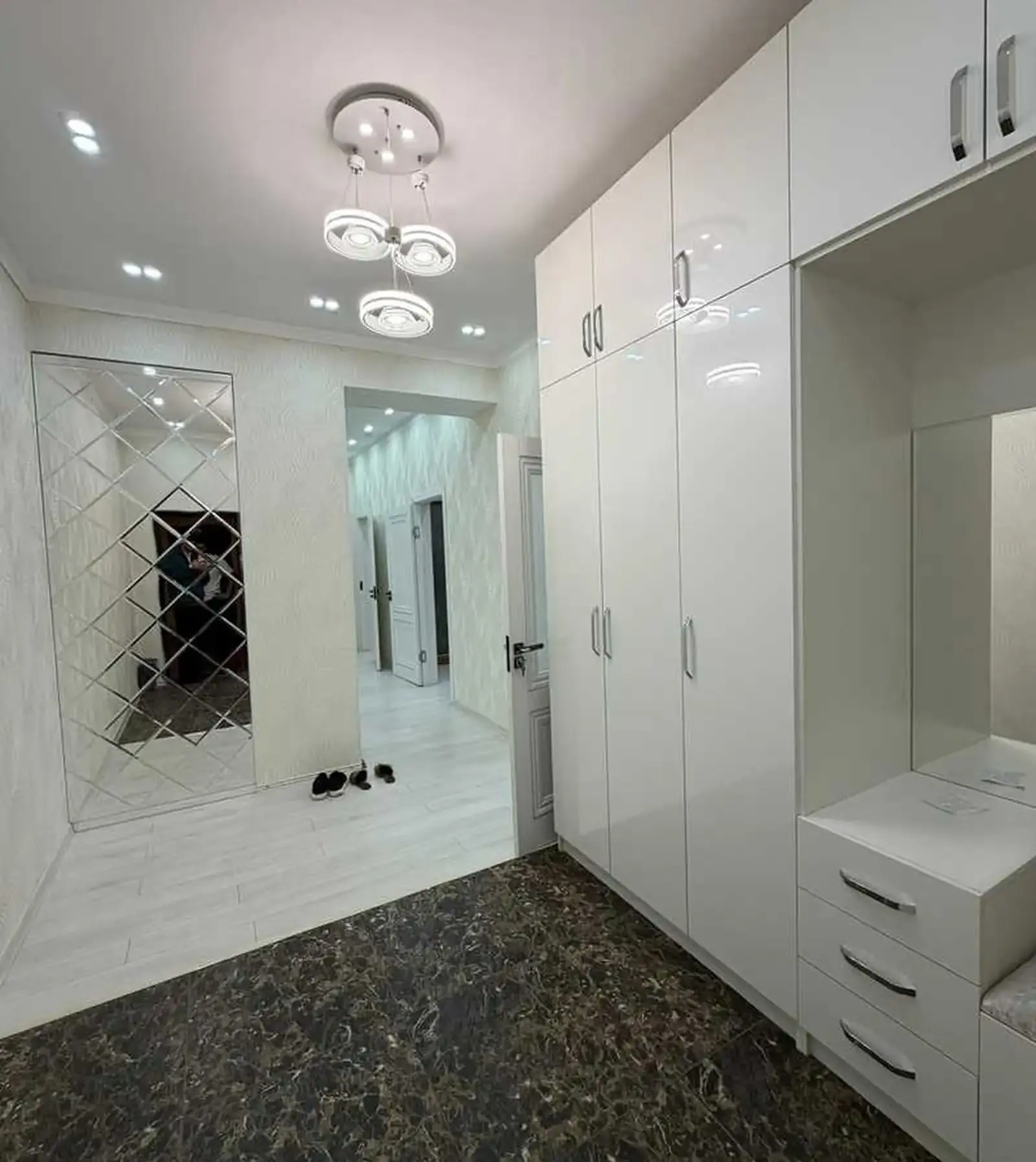 3-комн. квартира, 12 этаж, 100м², пайкари дом печати