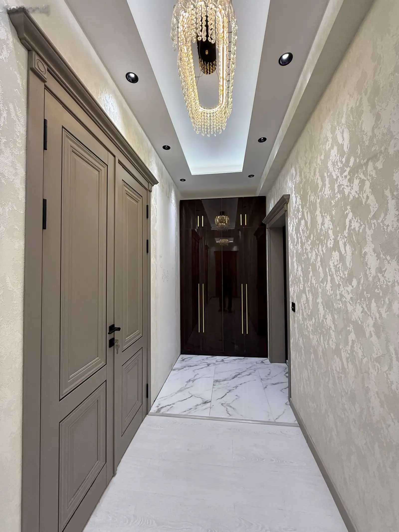 2-комн. квартира, 13 этаж, 96 м², Шохмансур