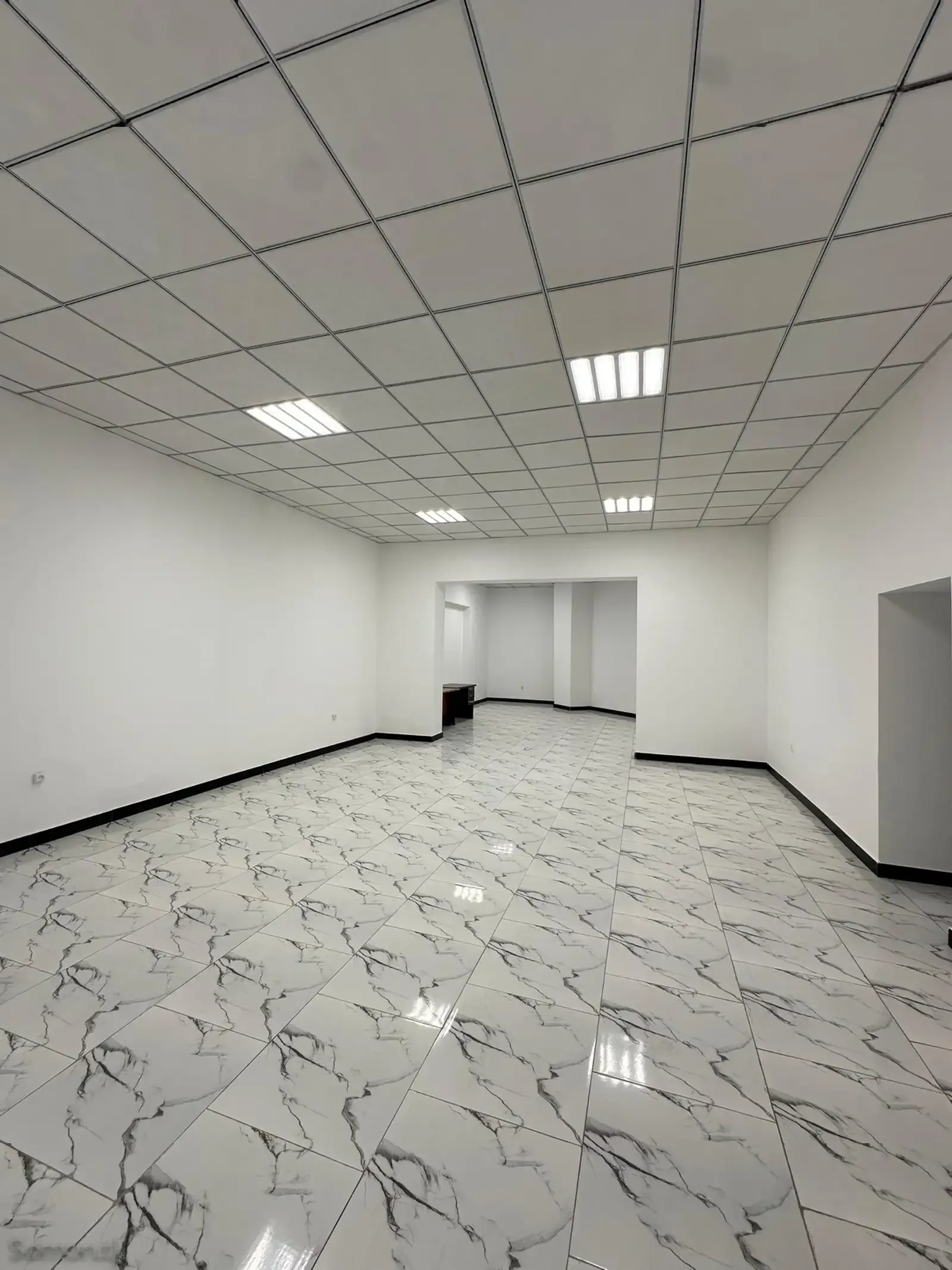 Помещение под свободное назначение, 200м², Шохмансур