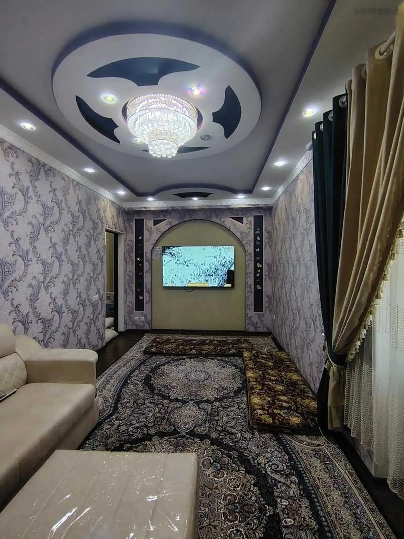 3-комн. квартира, 11 этаж, 77м², Колхози Россия