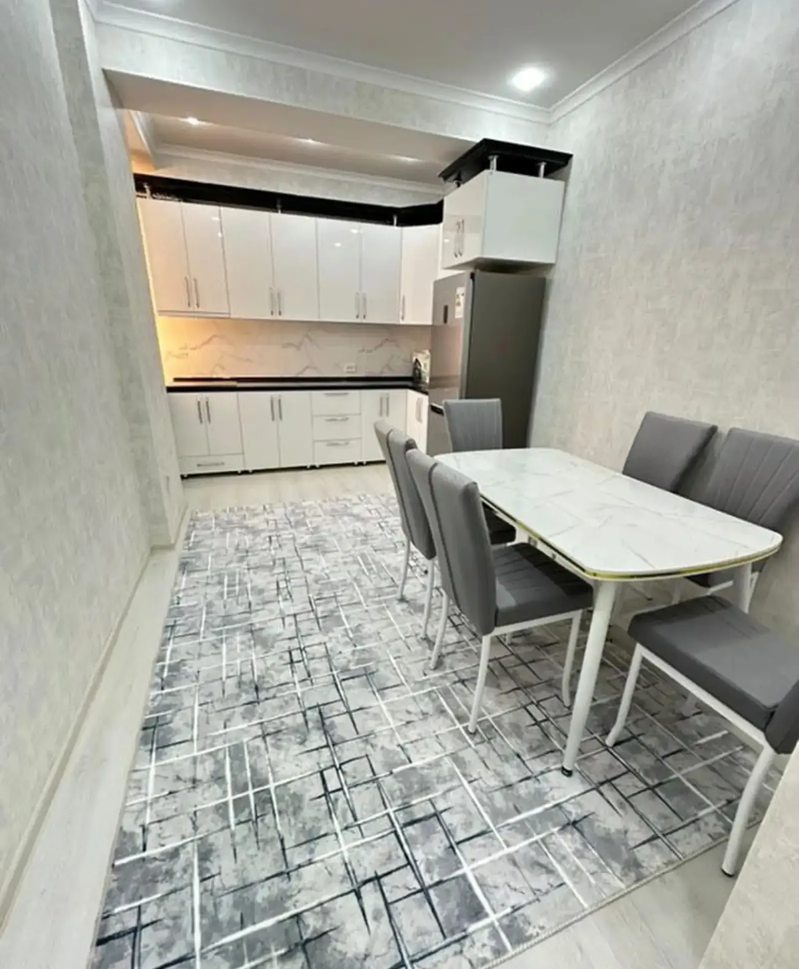 3-комн. квартира, 14 этаж, 110м², 82 мкр