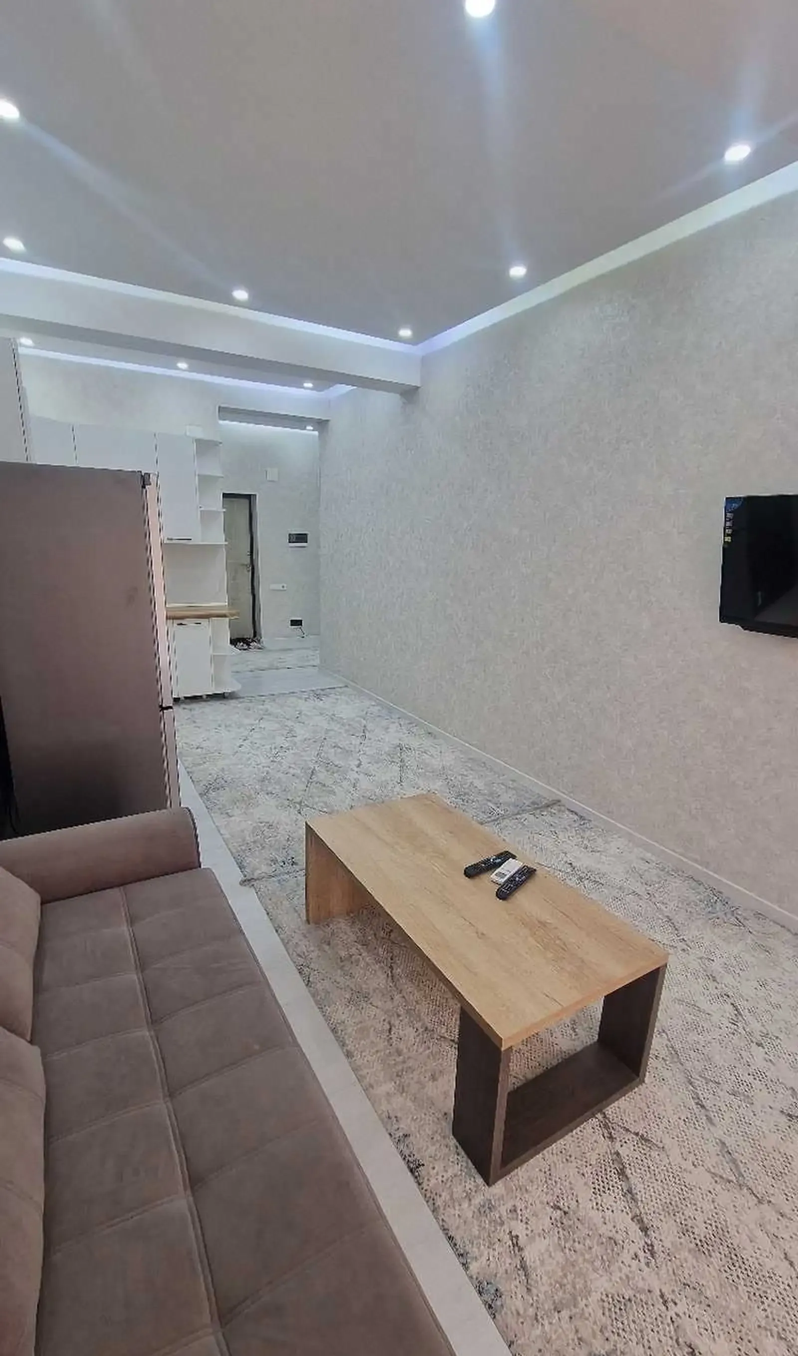 2-комн. квартира, 12 этаж, 58м², Овир