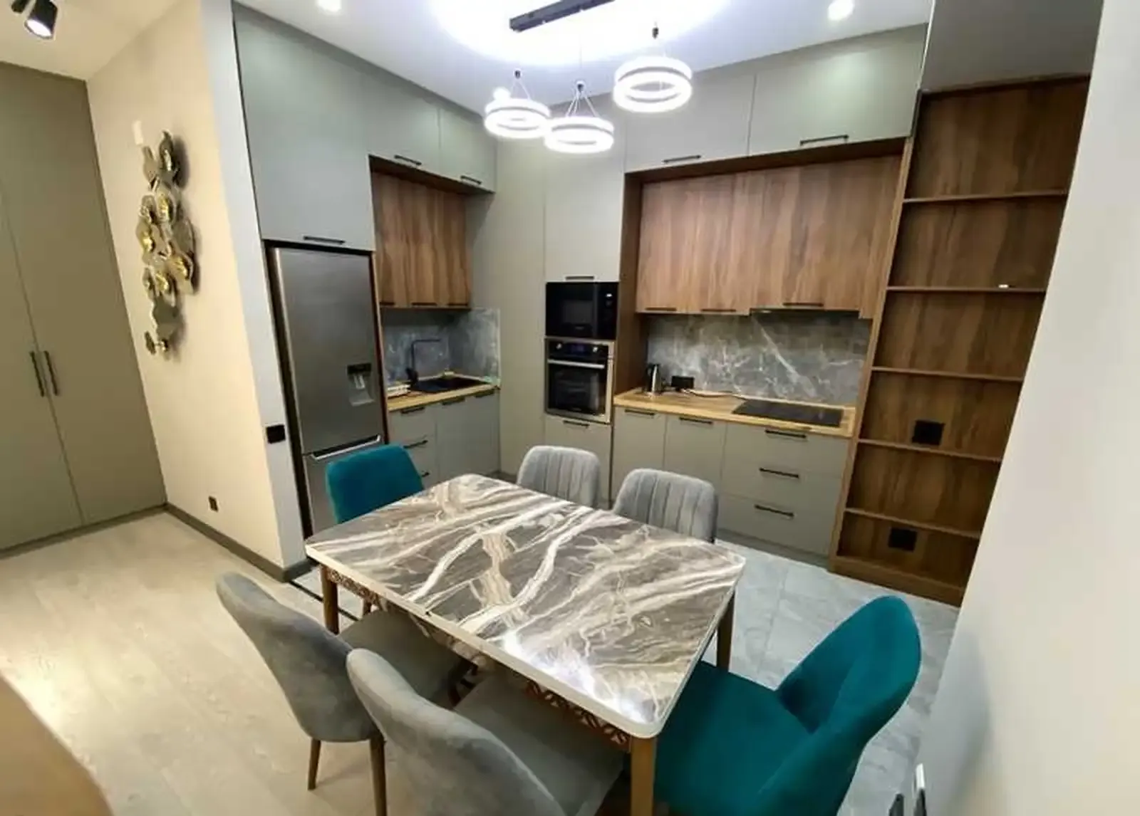 2-комн. квартира, 16 этаж, 78м², Доми Бустон сити