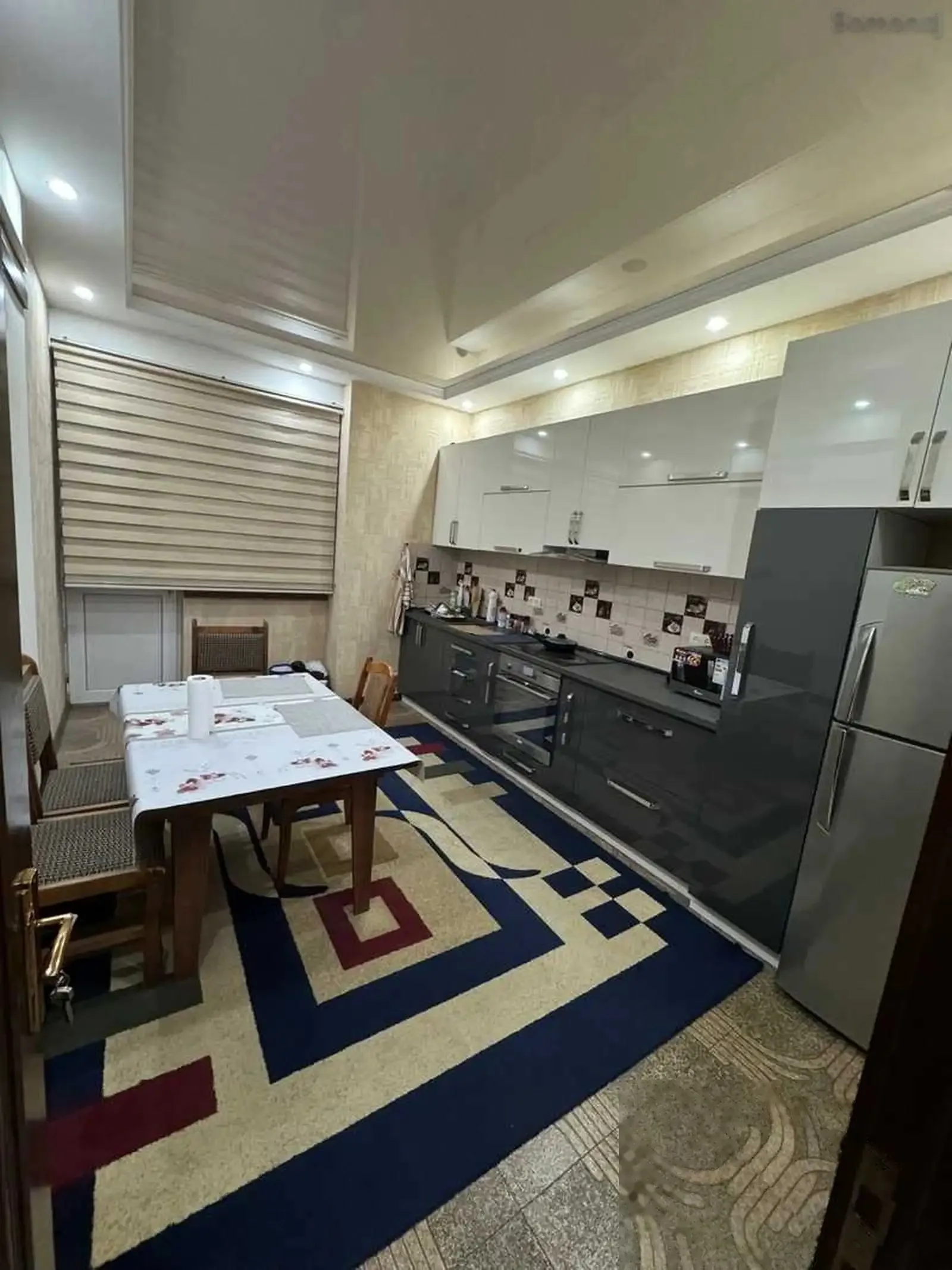 3-комн. квартира, 3 этаж, 110м², И.Сомони