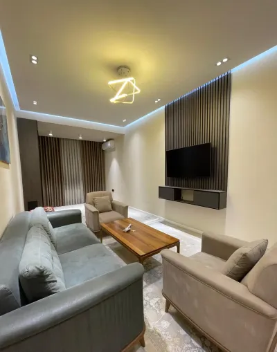 2-комн. квартира, 5 этаж, 60 м², С боку от Орионбанка