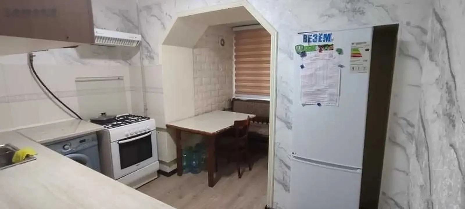 3-комн. квартира, 1 этаж, 63м², 82мкр