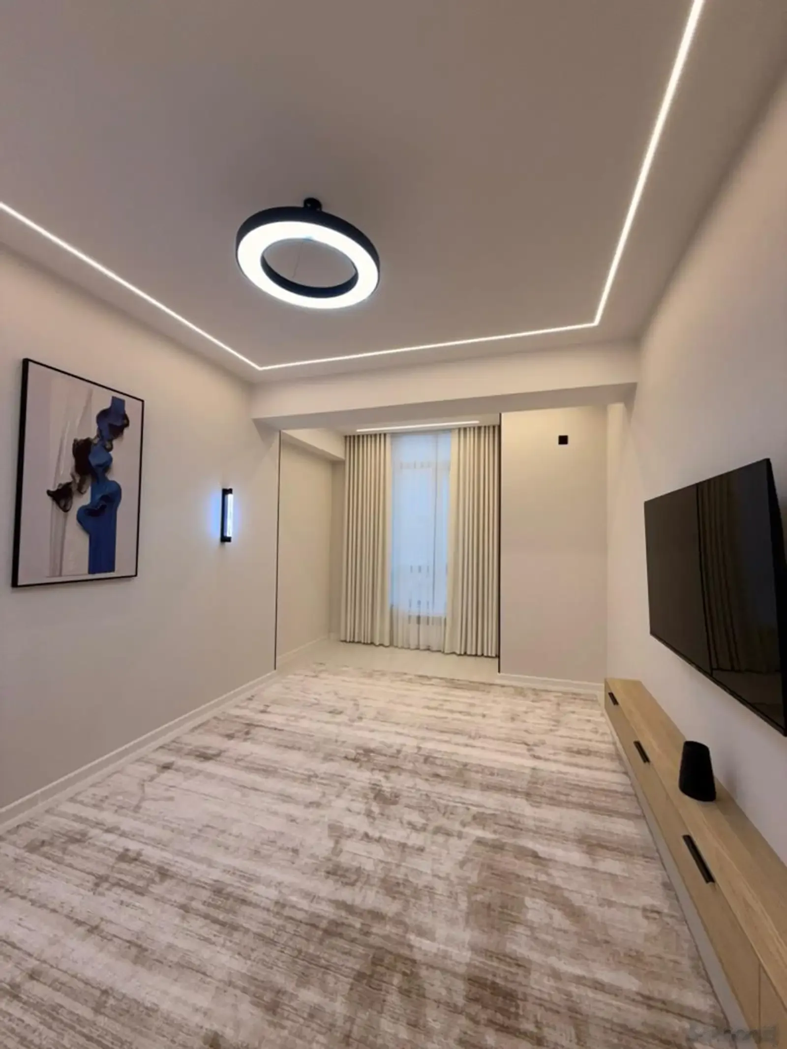 3-комн. квартира, 14 этаж, 91 м², новое здание УВД недалеко от Текстиля