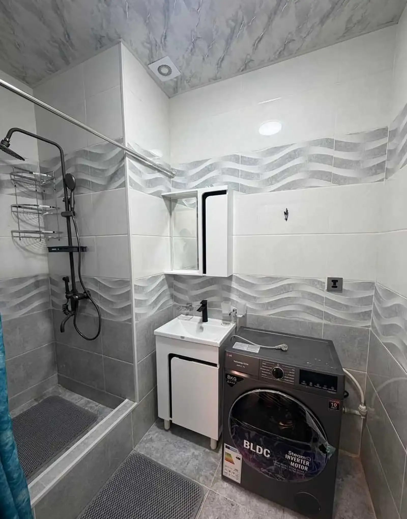 2-комн. квартира, 8 этаж, 62м², Ёвари Диагностика