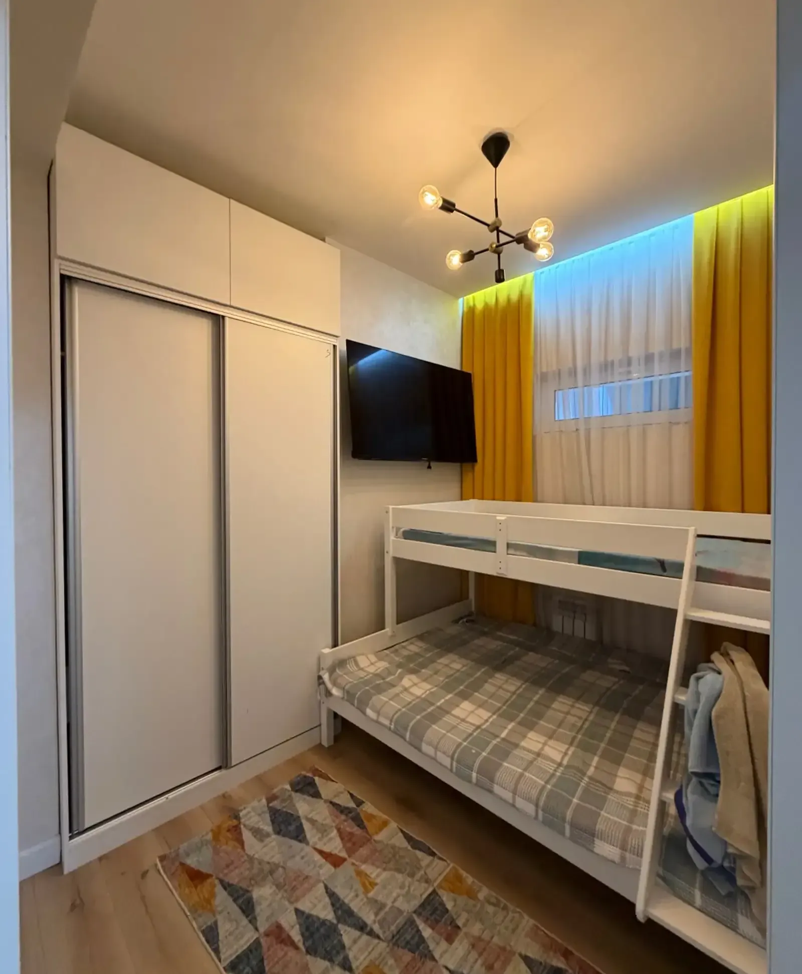 3-комн. квартира, 10 этаж, 90м², Овир/Грандь Отель
