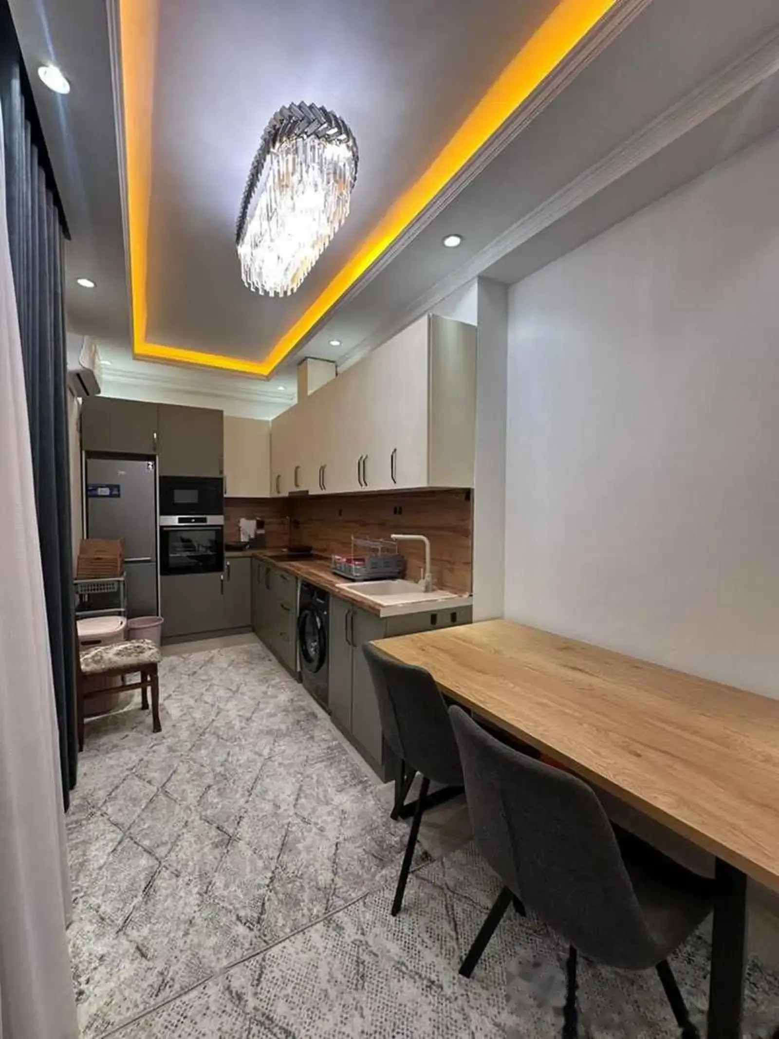 3-комн. квартира, 15 этаж, 145м², Айни Созидания
