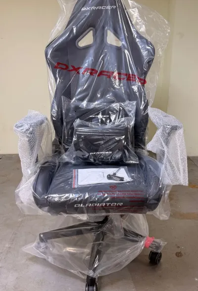 Игровое кресло DXRacer Gladiator G Series Black