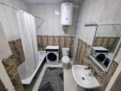 2-комн. квартира, 4 этаж, 90м², фирдавси