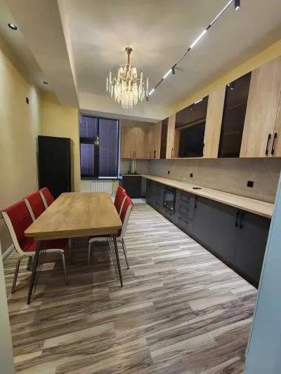 3-комн. квартира, 9 этаж, 140м², и сомони Сафо