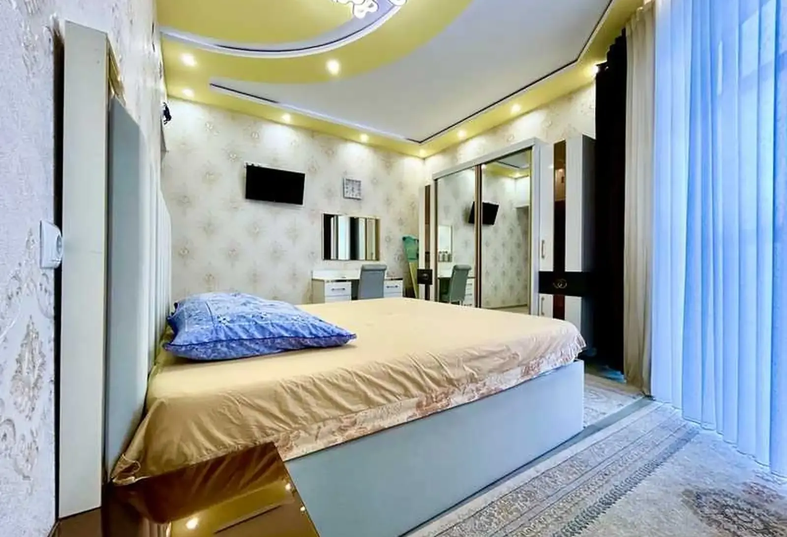 2-комн. квартира, 14 этаж, 74м², Пединститут, И. Сомони