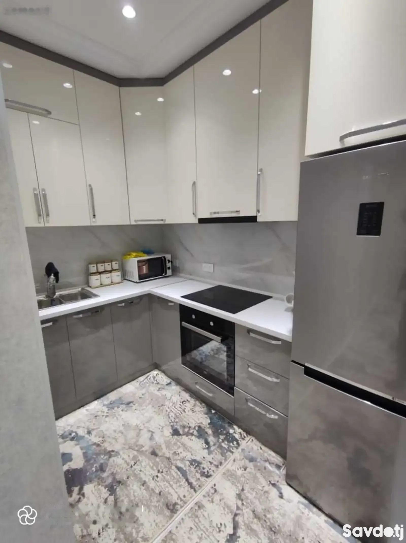 2-комн. квартира, 8 этаж, 60м², И Сомонӣ, Водонасос, Диёр