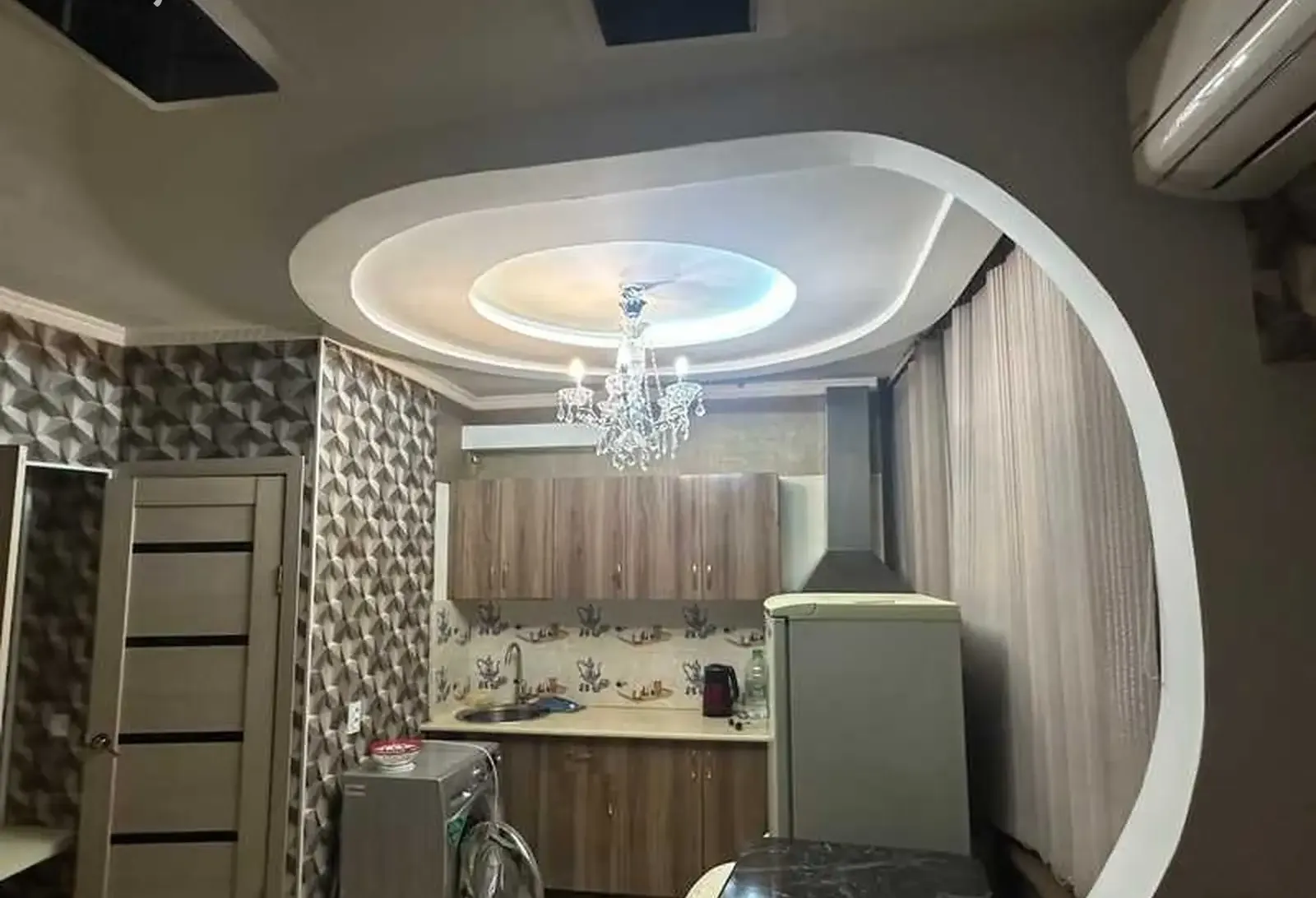 2-комн. квартира, 8 этаж, 65м², Сомони