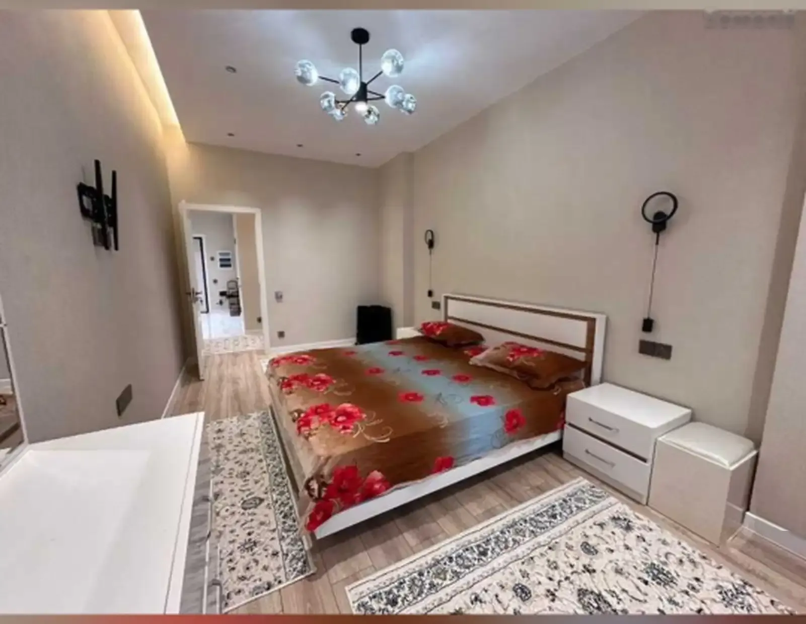 2-к квартира, 18 этаж, 95 м², Айни