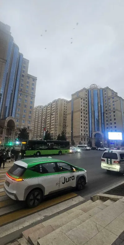 3-комн. квартира, 3 этаж, 104м², Айни 65
