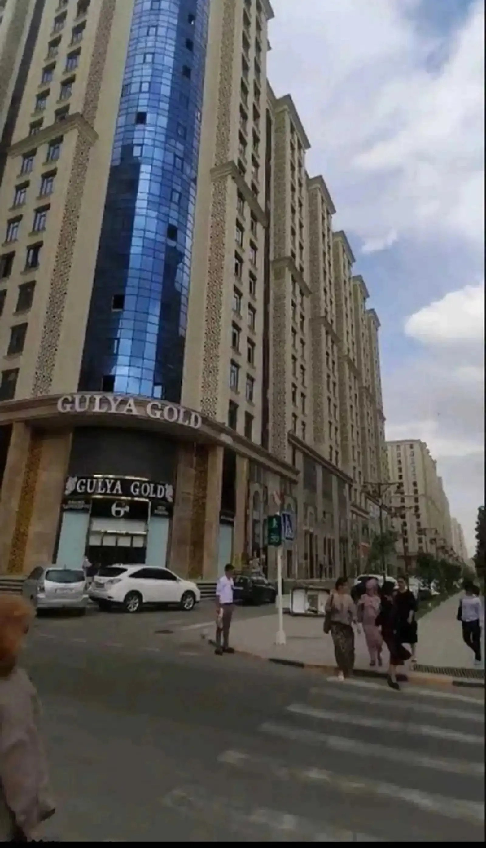 1-комн. квартира, 9 этаж, 58 м², Айни