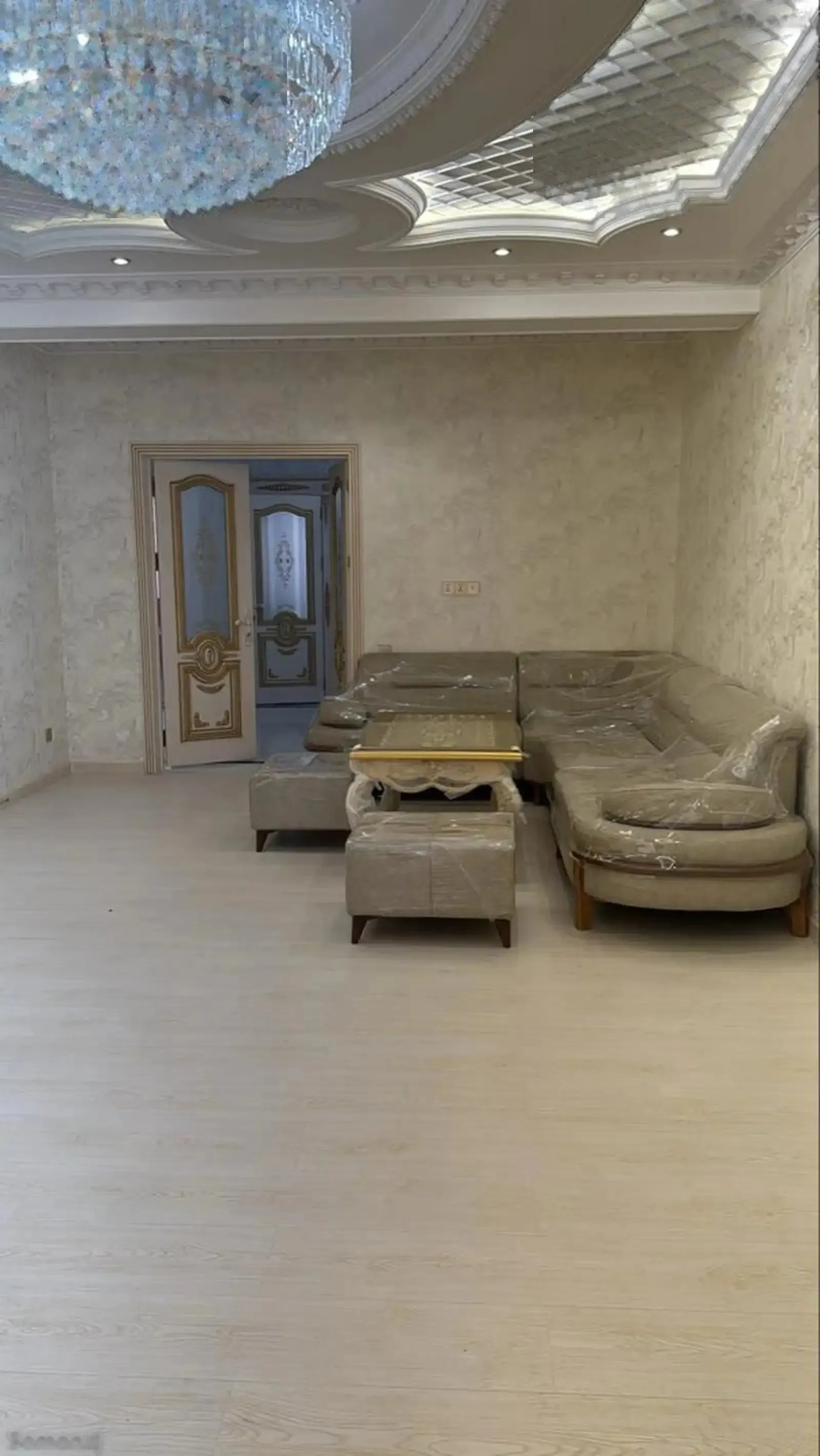 3-комн. квартира, 12 этаж, 150м², Шохмансур
