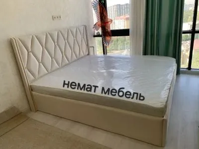 Двуспальная кровать с медицинским матрасом