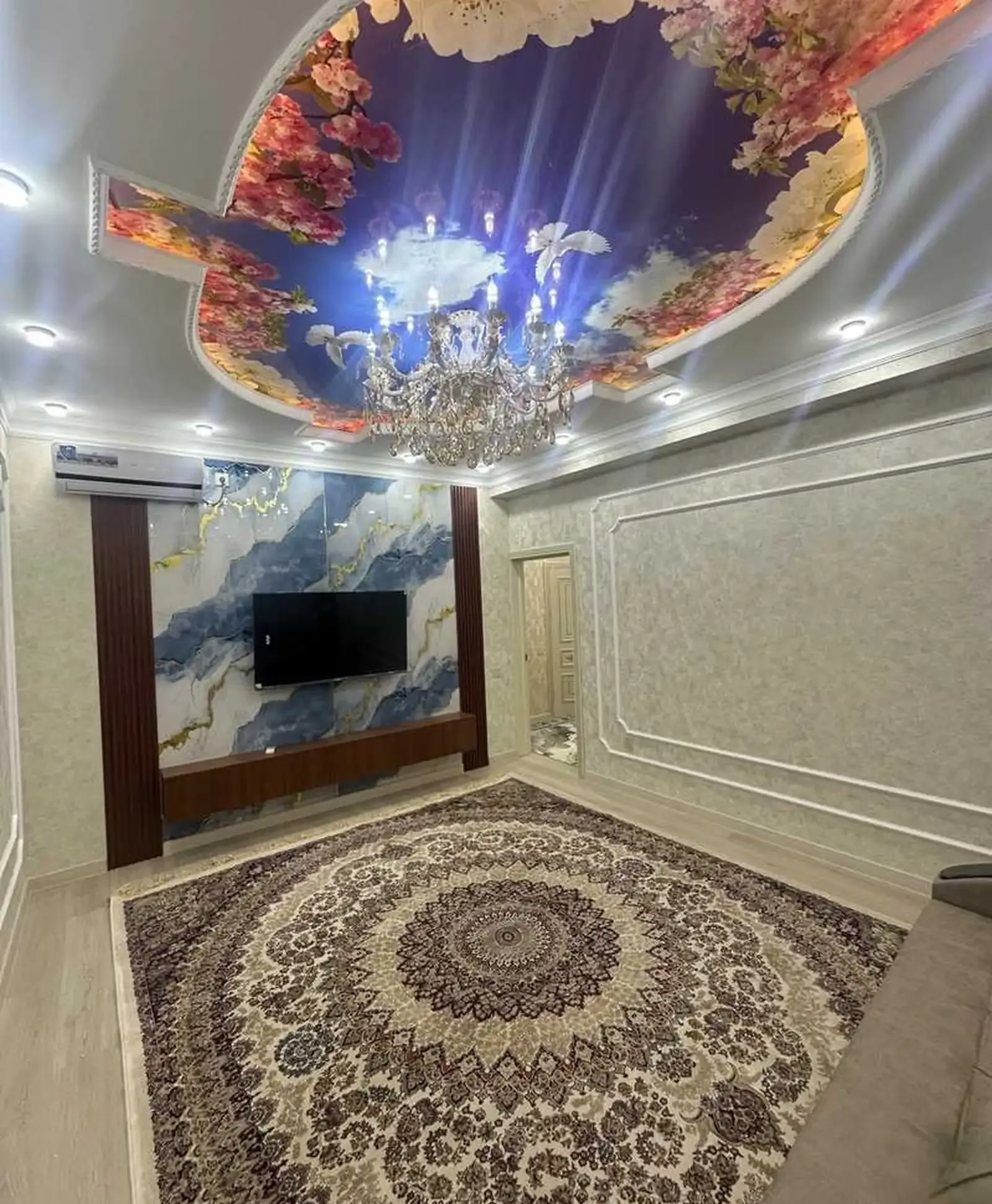 3-комн. квартира, 6 этаж, 102м², Ёқут 2000, Голубой экран
