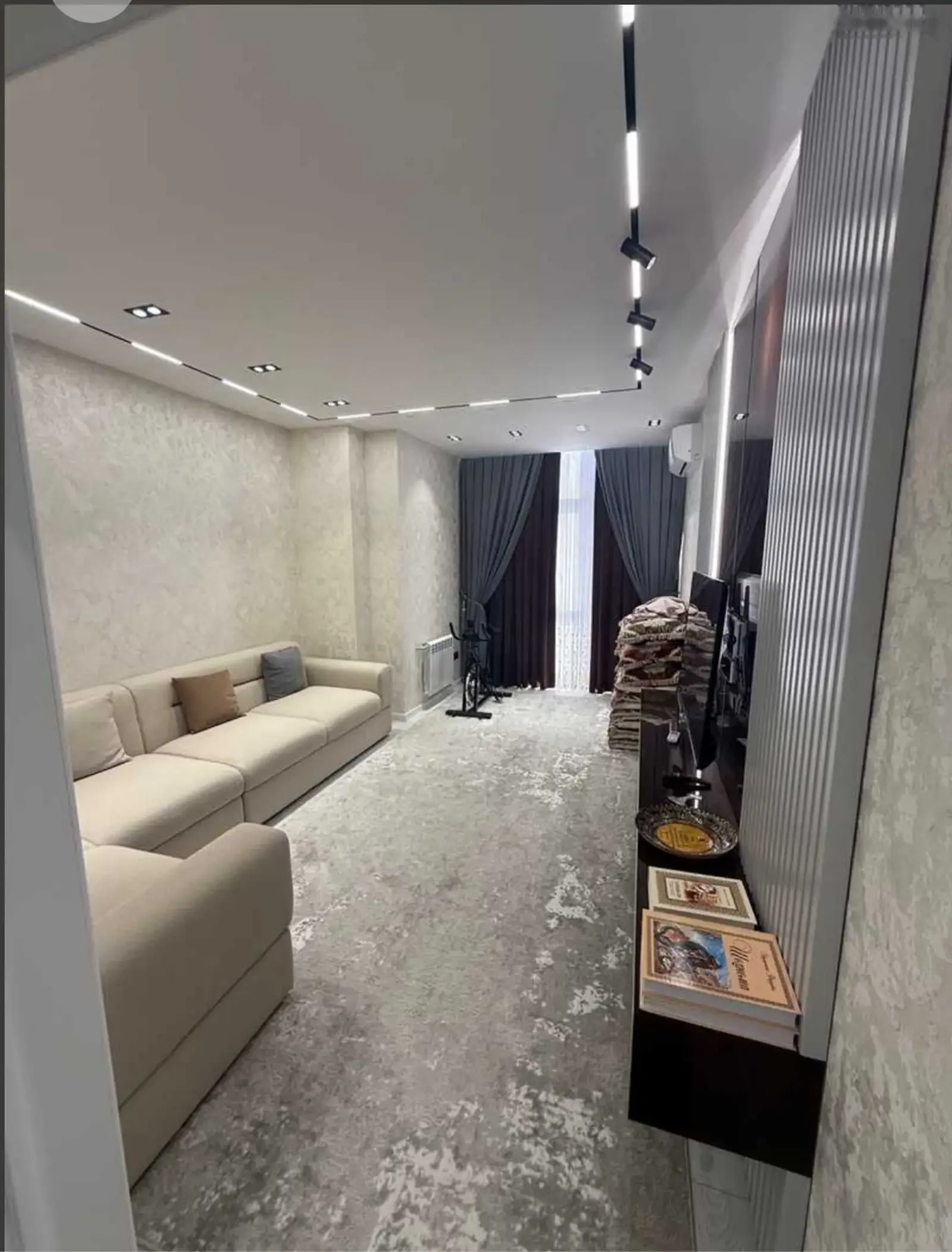 2-комн. квартира, 8 этаж, 89м², Овир
