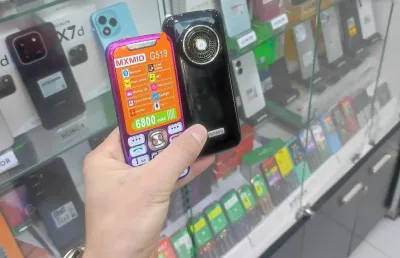 Nokia X Нет встроенной памяти