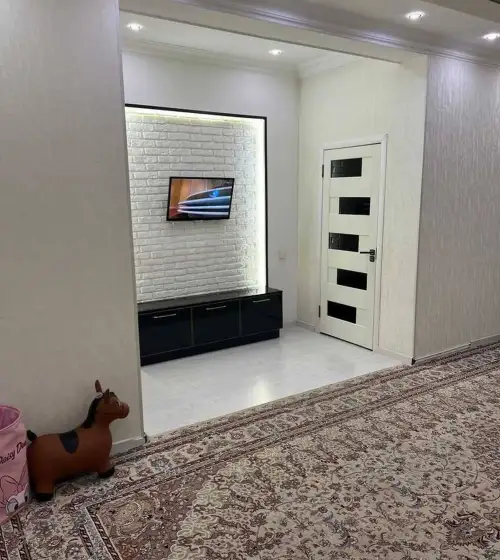 2-комн. квартира, 3 этаж, 69 м², Сино