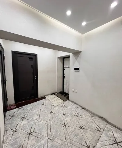 3-комн. квартира, 1 этаж, 74 м², Сино