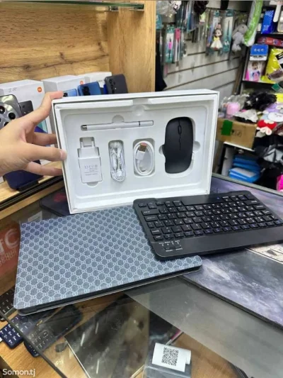 Планшет OZCT 17Pro max 16/1T 10000Мач