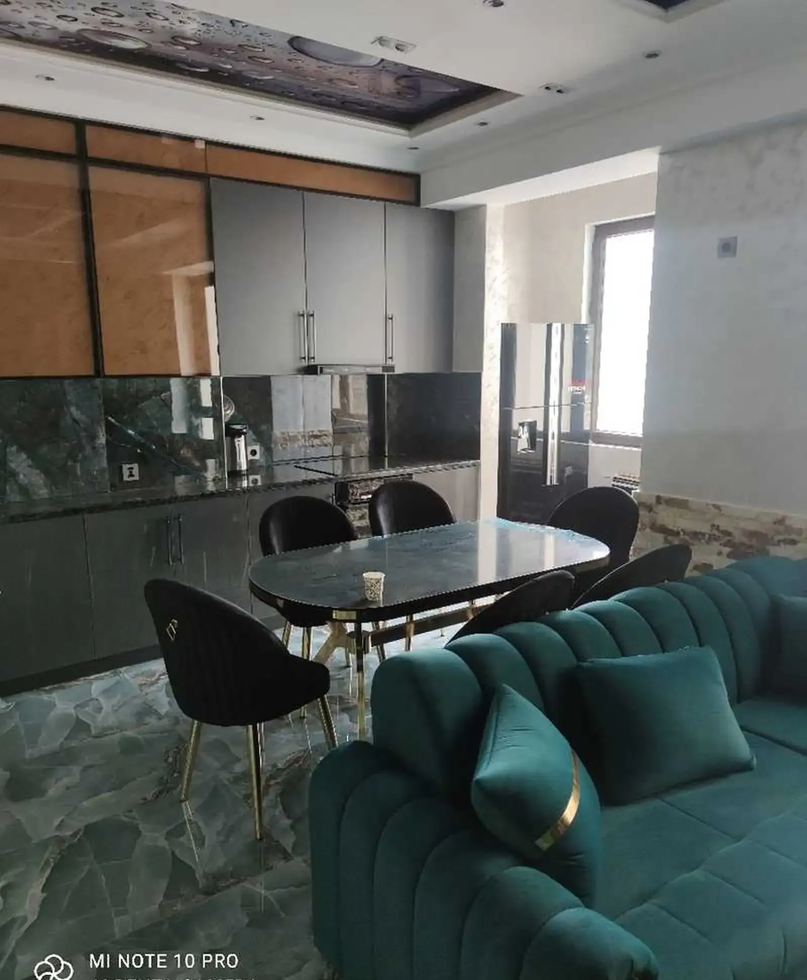 2-комн. квартира, 12 этаж, 60м², Бустон сити