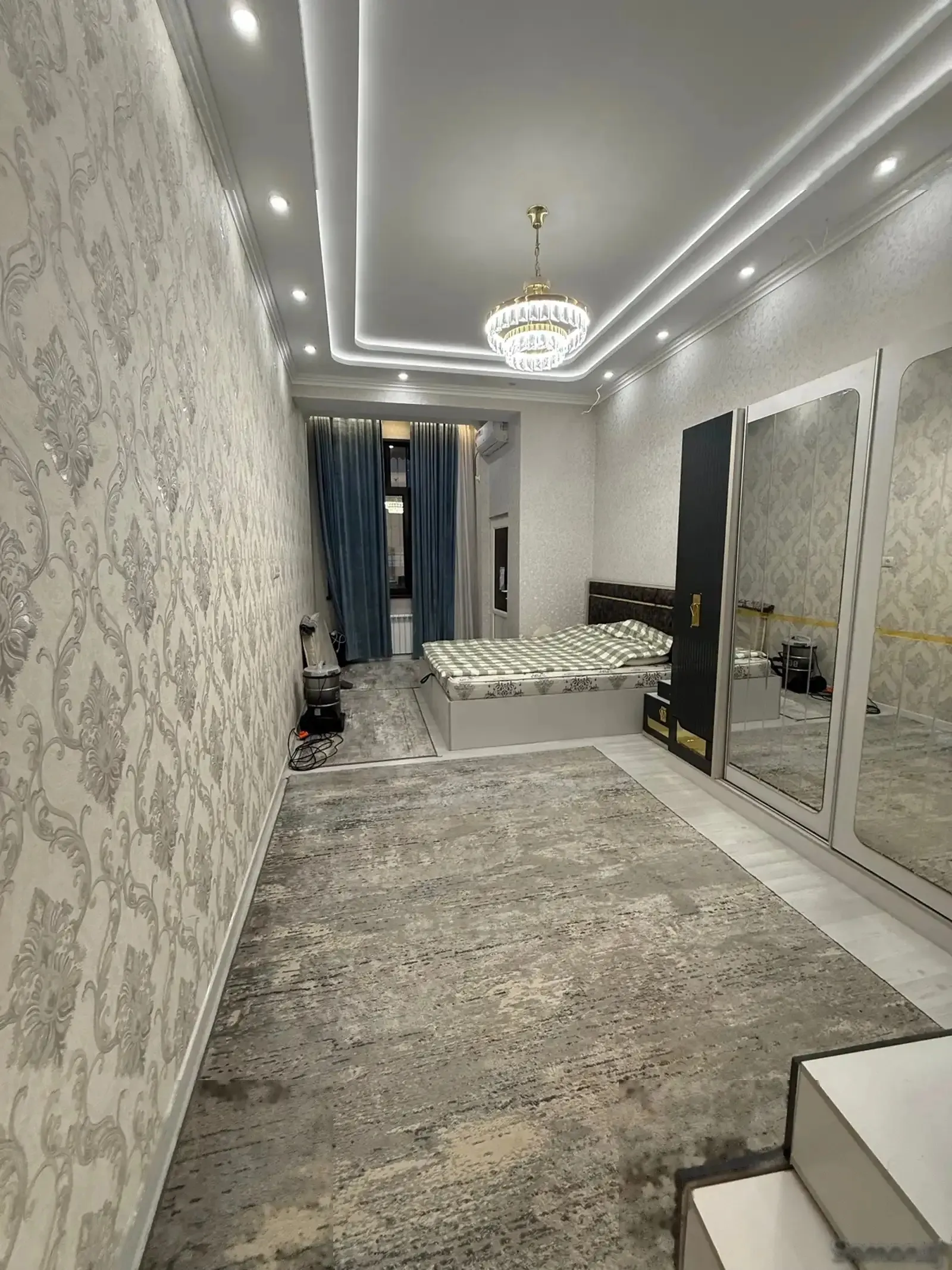 3-комн. квартира, 2 этаж, 145м², И.Сомони