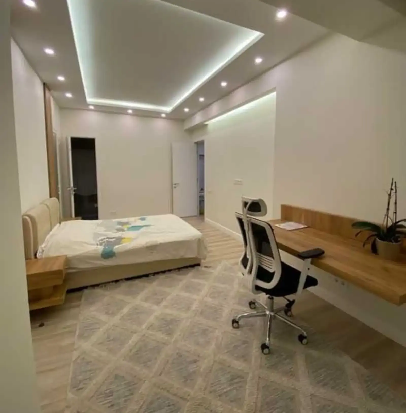 3-комн. квартира, 14 этаж, 100м², И.Сомони