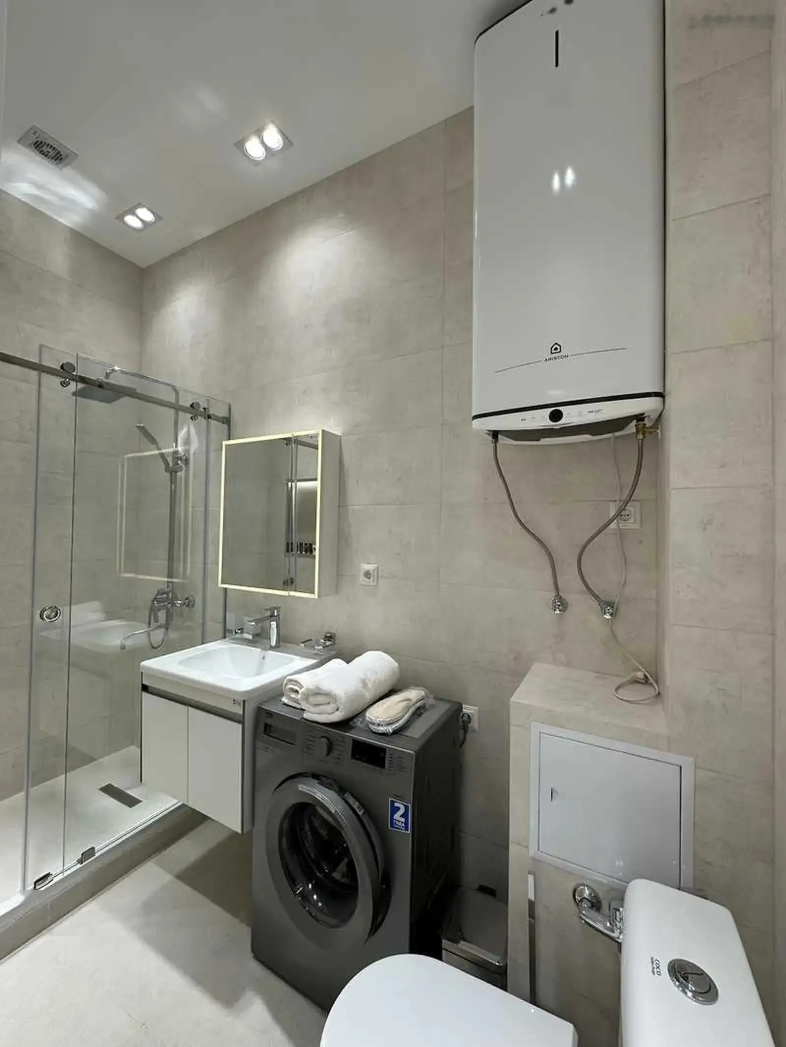2-комн. квартира, 17 этаж, 70м², Бахт Z