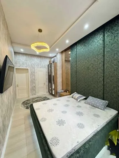 3-комн. квартира, 2 этаж, 115м², 82 мкр