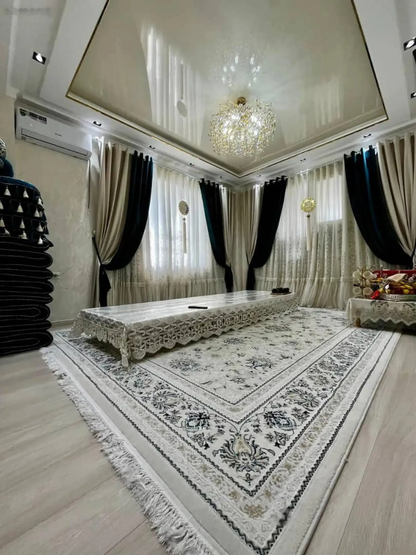 3-к квартира, 16 этаж, 75 м², Фирдавси