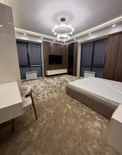 3-комн. квартира, 8 этаж, 131 м², Бустон Сити