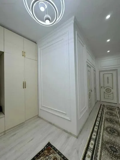 2-комн. квартира, 16 этаж, 81м², 112мкр