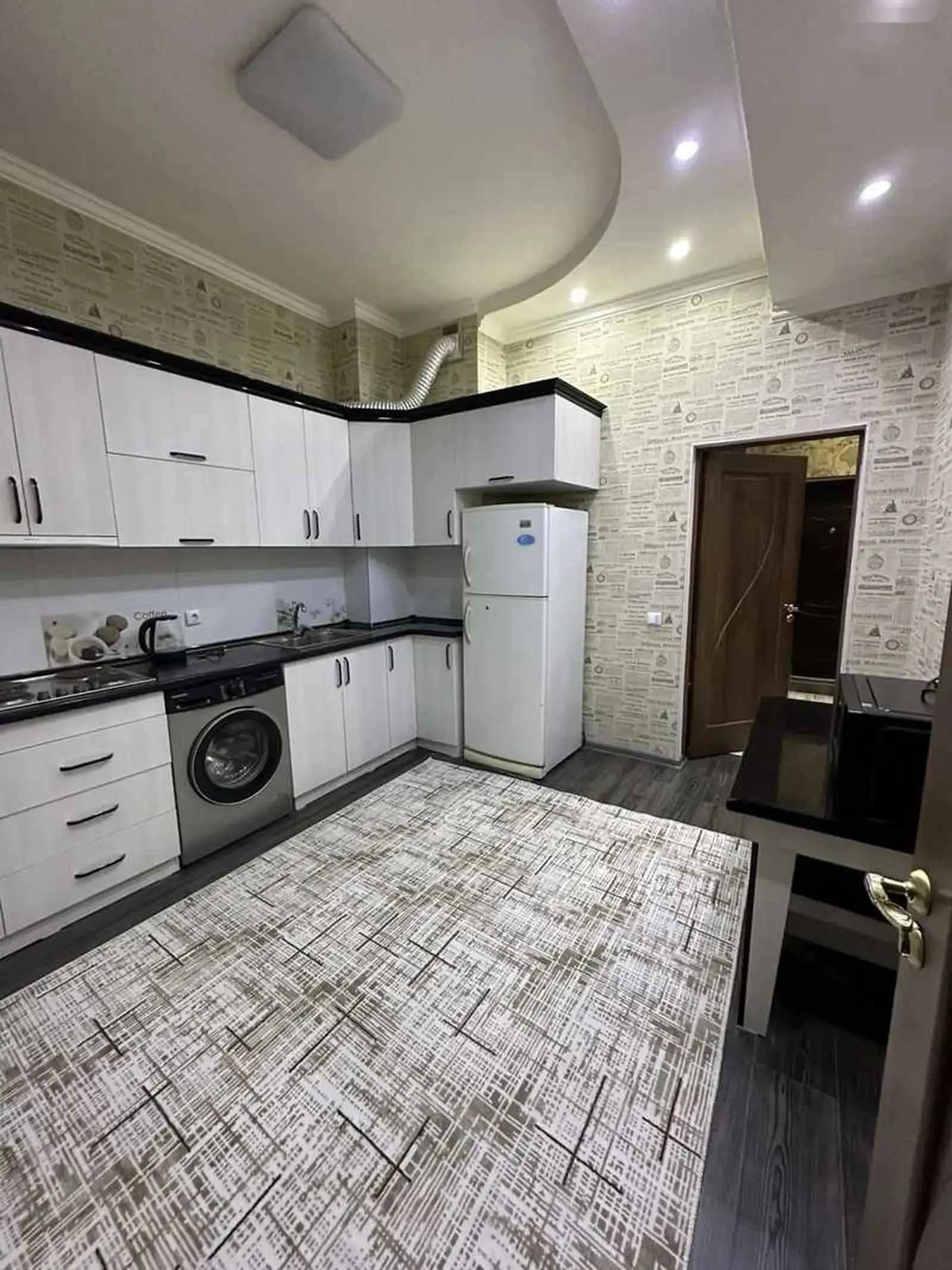 2-комн. квартира, 10 этаж, 63м², Шохмансур Грандотель