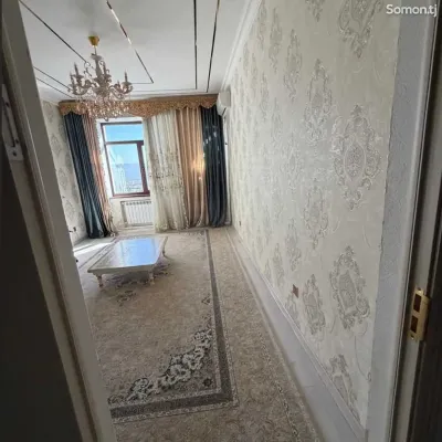 2-комн. квартира, 14 этаж, 70м², Айни