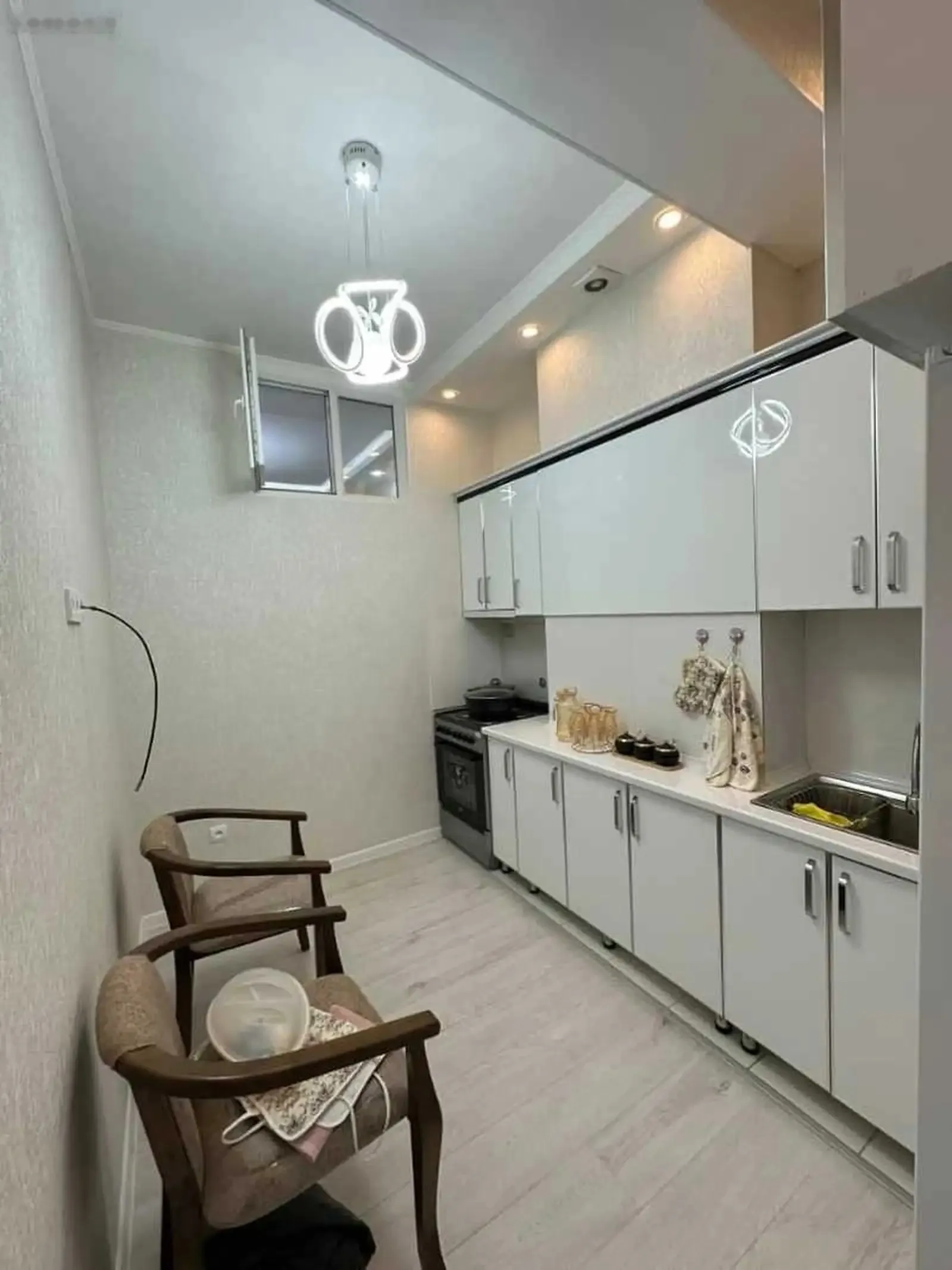 2-комн. квартира, 7 этаж, 65м², 82мкр