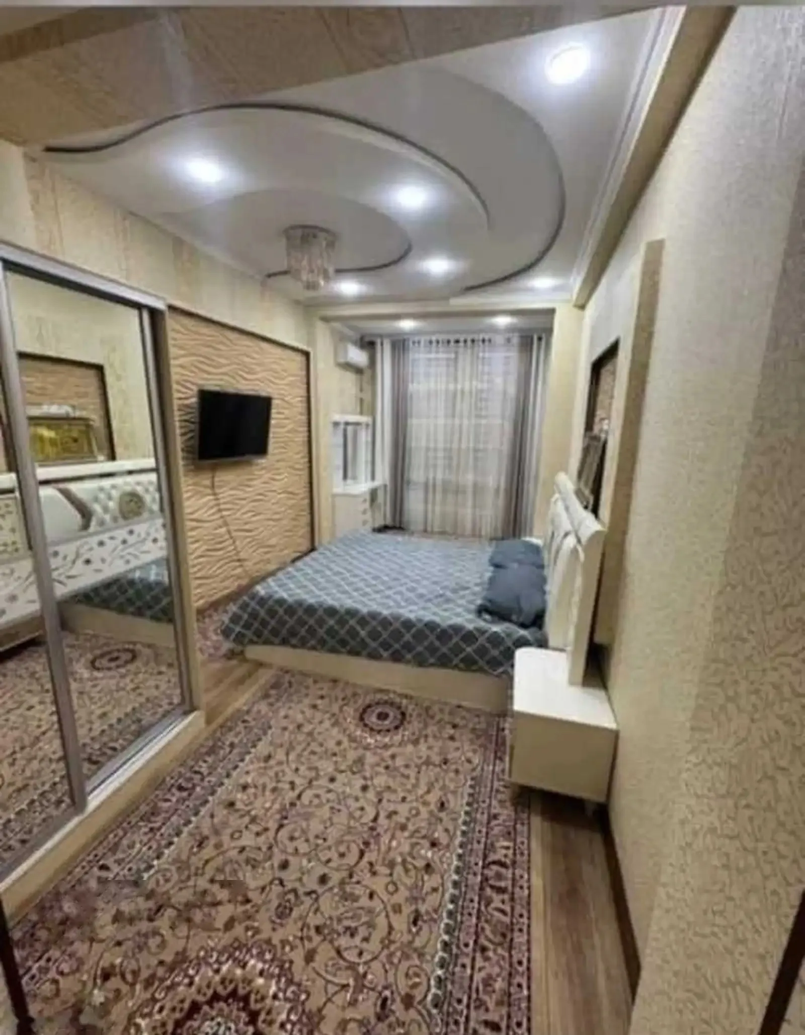 2-комн. квартира, 10 этаж, 72м², Голубой экран