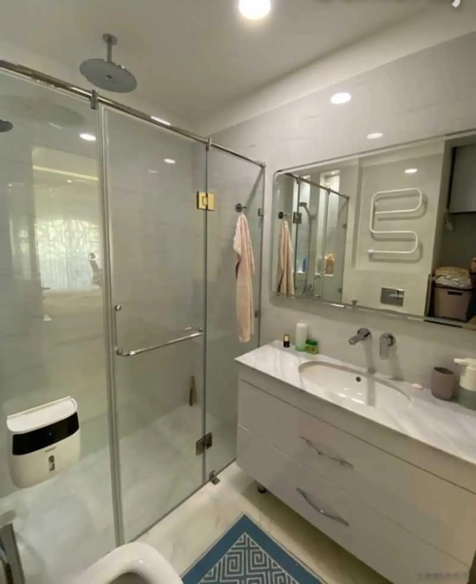3-комн. квартира, 14 этаж, 100м², цум